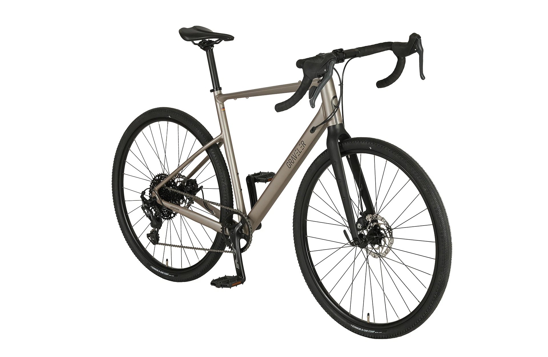 Graveler Gravelbike silber - diagonale Ansicht auf weißem Grund
