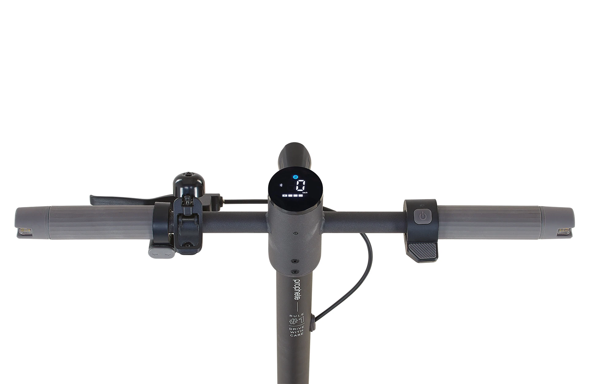 Bildausschnitt LED-Display am Lenker mit Bedieneinheiten, Bremshebel und Klingel vor weißem Hintergrund