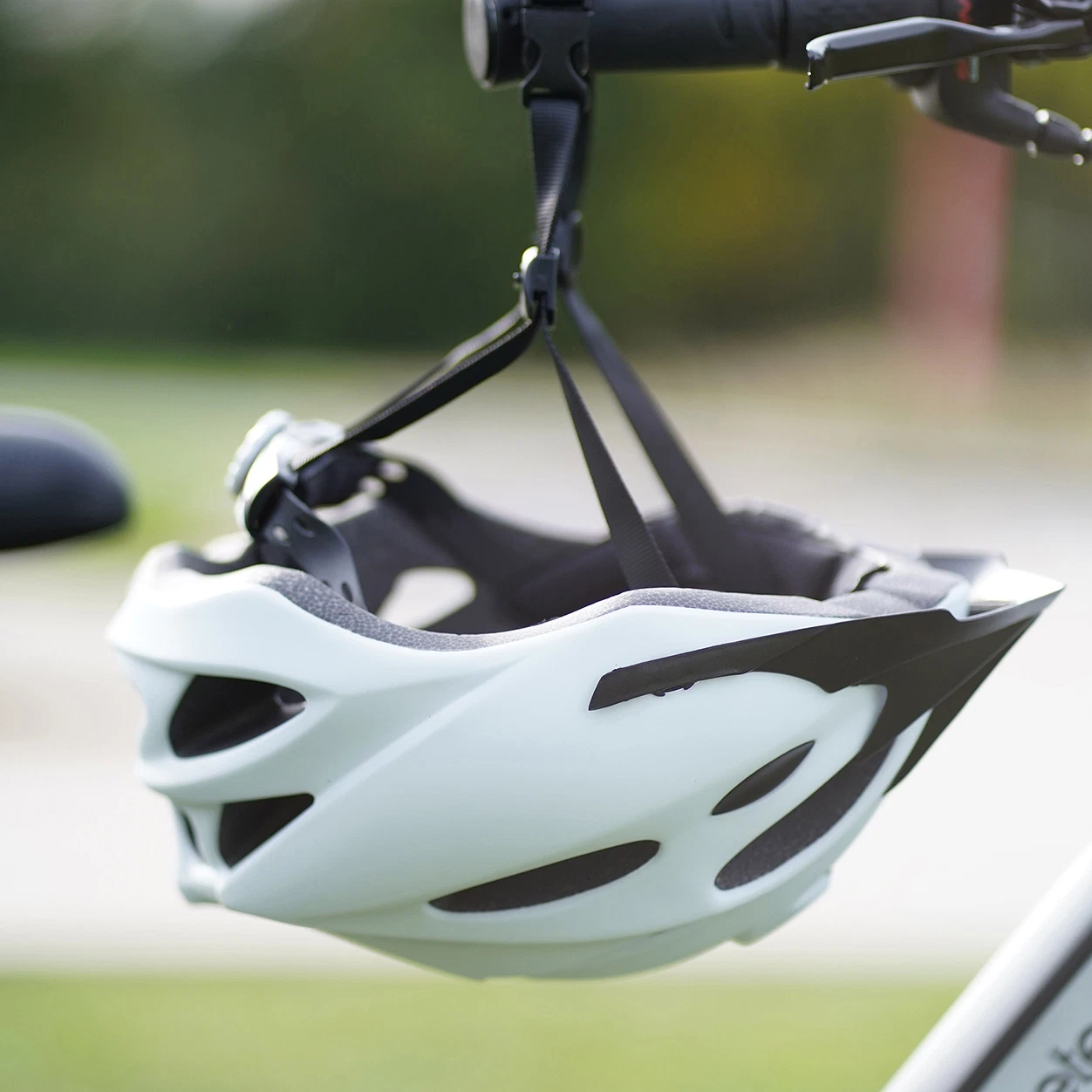 Fahrradhelm white