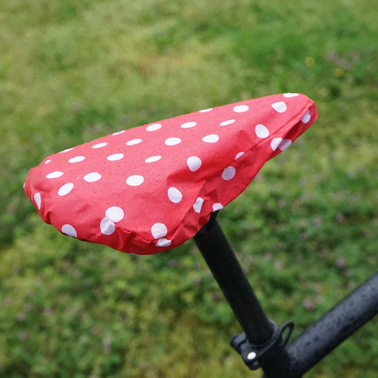 Satteldecke Dot