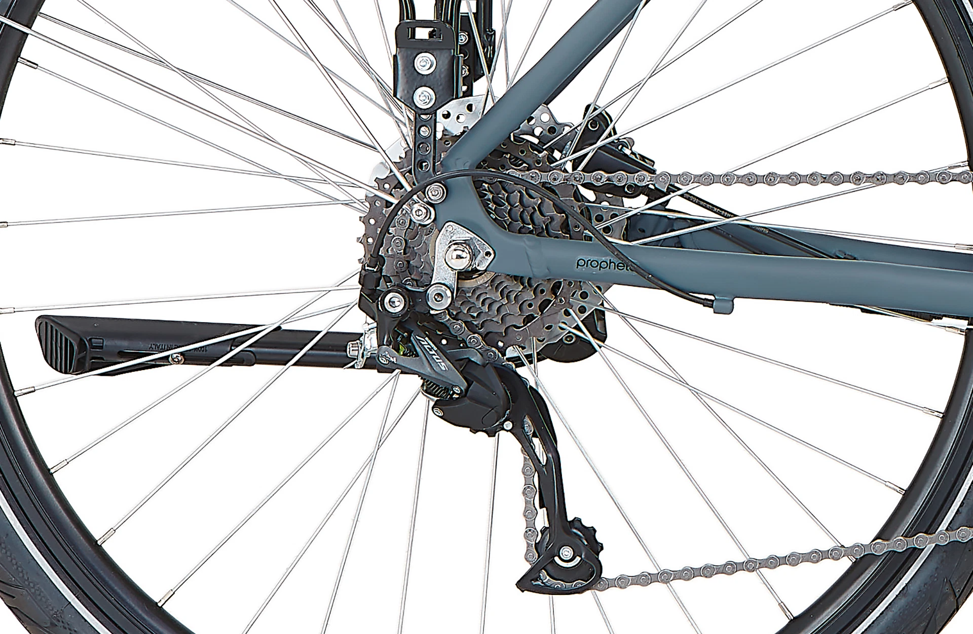 Bildausschnitt Detailansicht Shimano Altus Schaltgruppe vor weißem Hintergrund