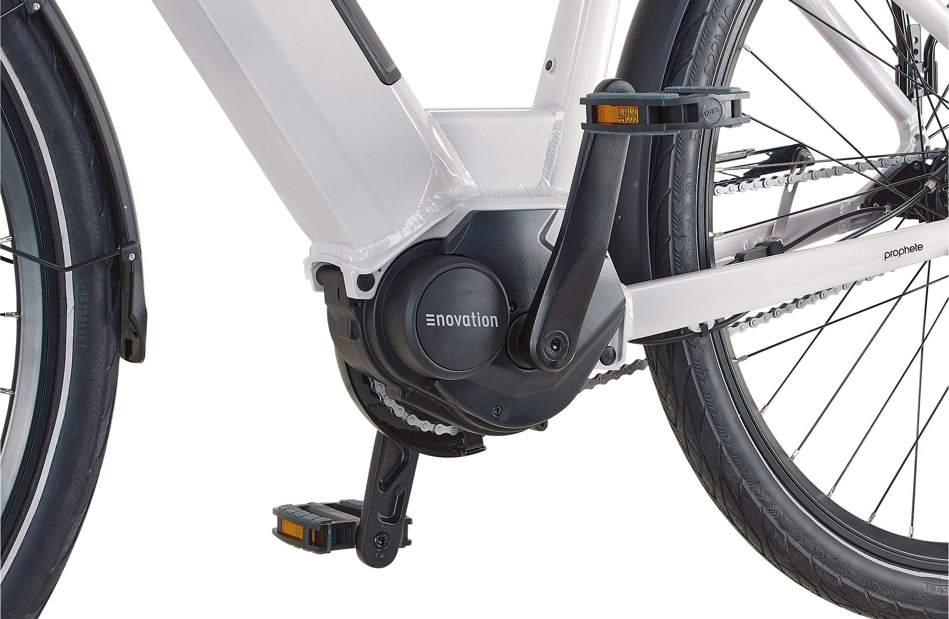 Geniesser 3.3 City E-Bike - Detailansicht Motor auf weißem Grund