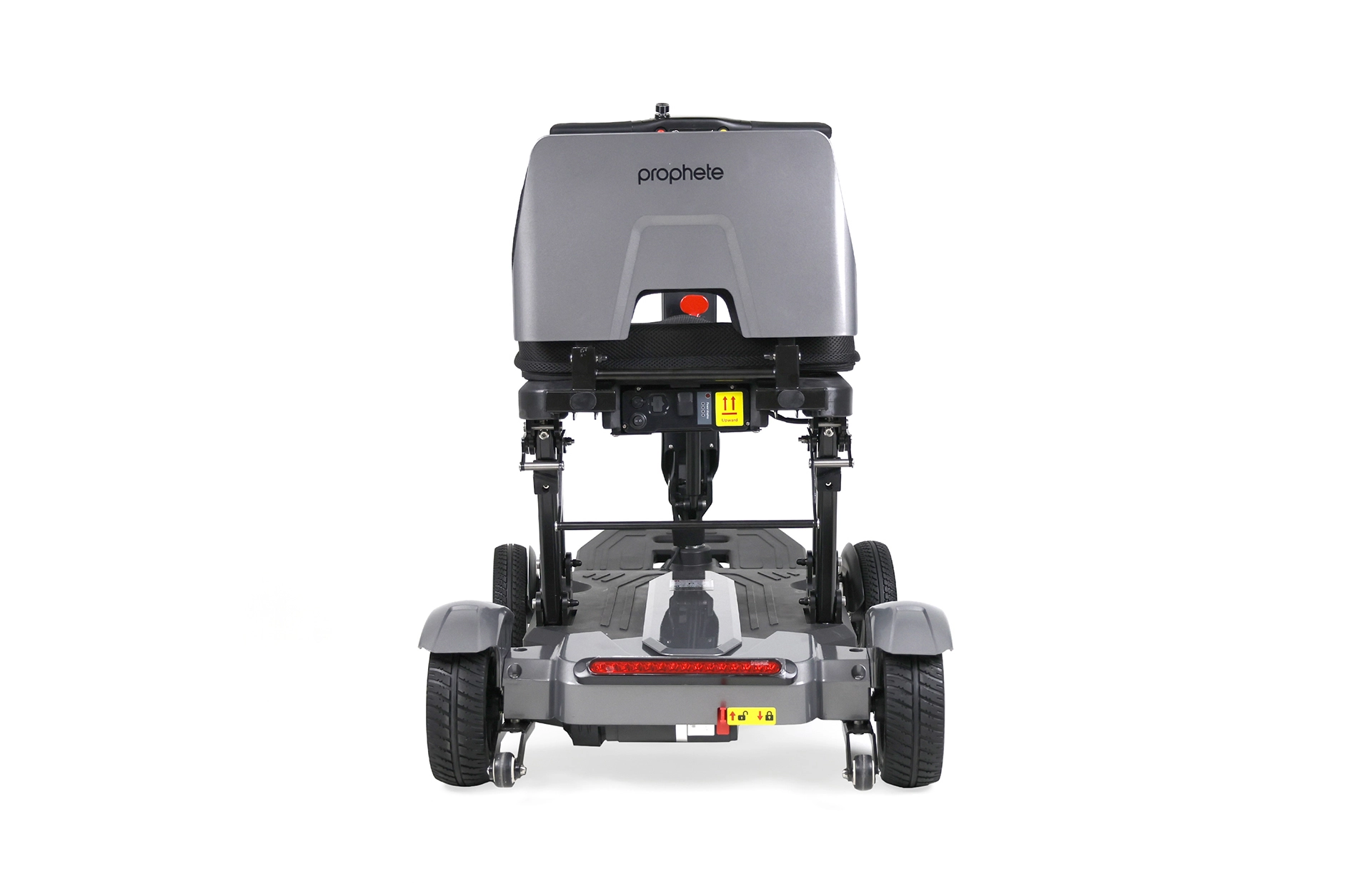 rückansicht eines elektro-scooters mit vier rädern und rückenlehne