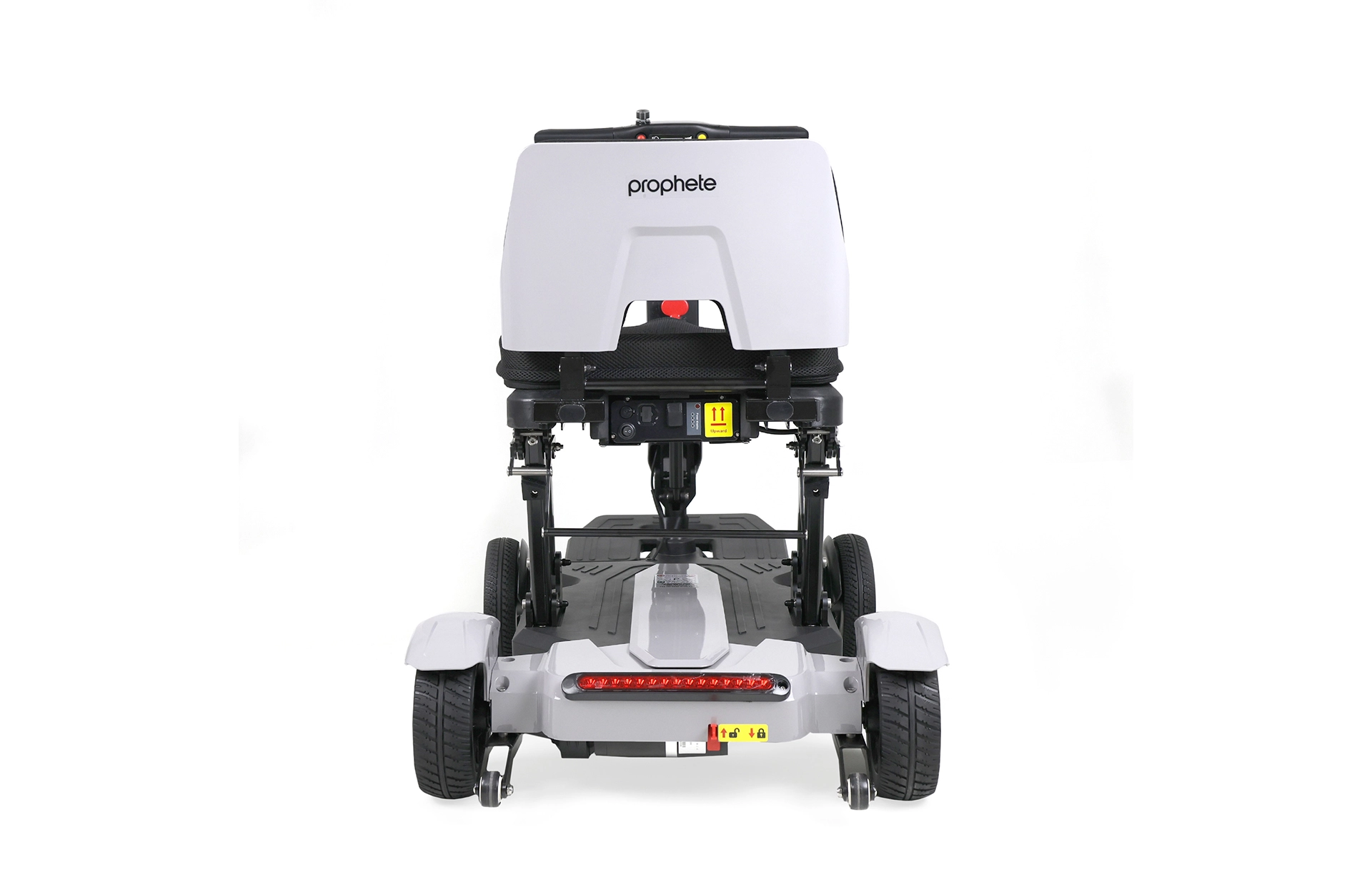 rückansicht eines grauen elektro-scooters mit vier rädern und rückenlehne