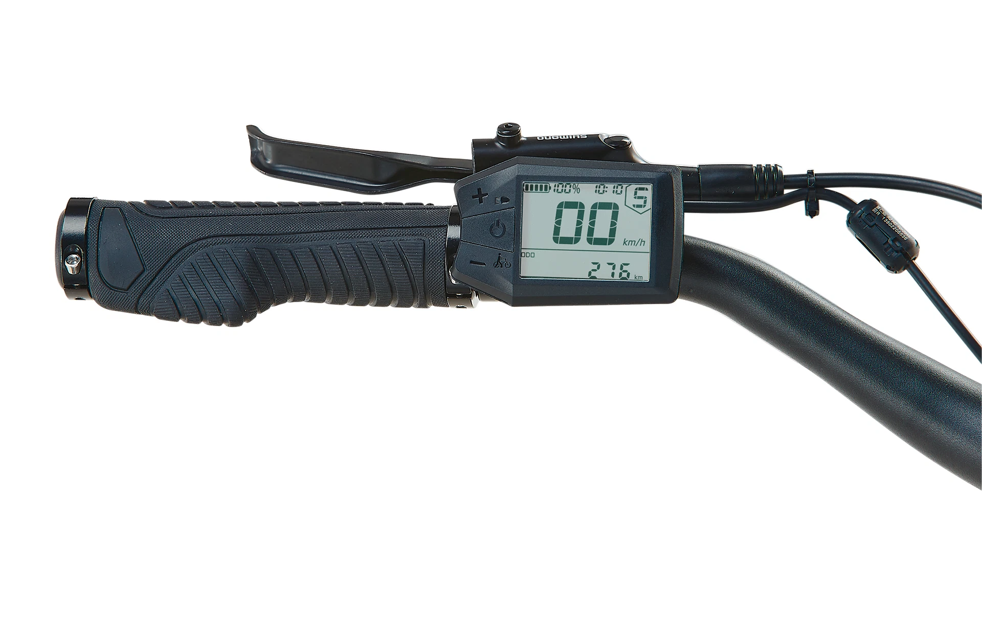 Bildausschnitt linker Lenkergriff (geschraubt) mit LCD Display inkl. Bedieneinheit und Shimano Bremsgriff vor weißem Hintergrund