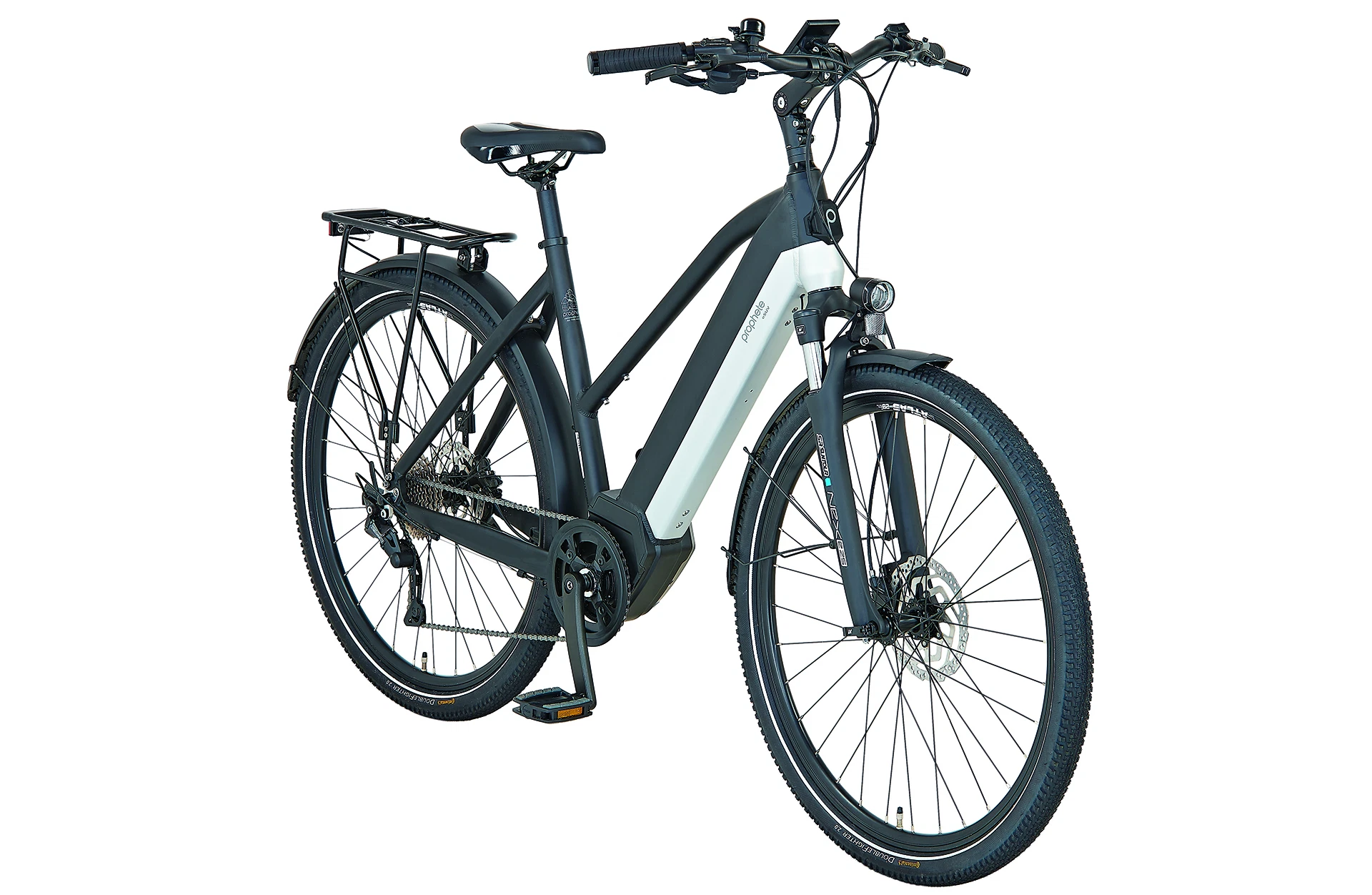 Vollansicht diagonal Prophete Entdecker 5.0 Trekking E-Bike mit vollintegriertem Akku im Trapezrahmen vor weißem Hintergrund
