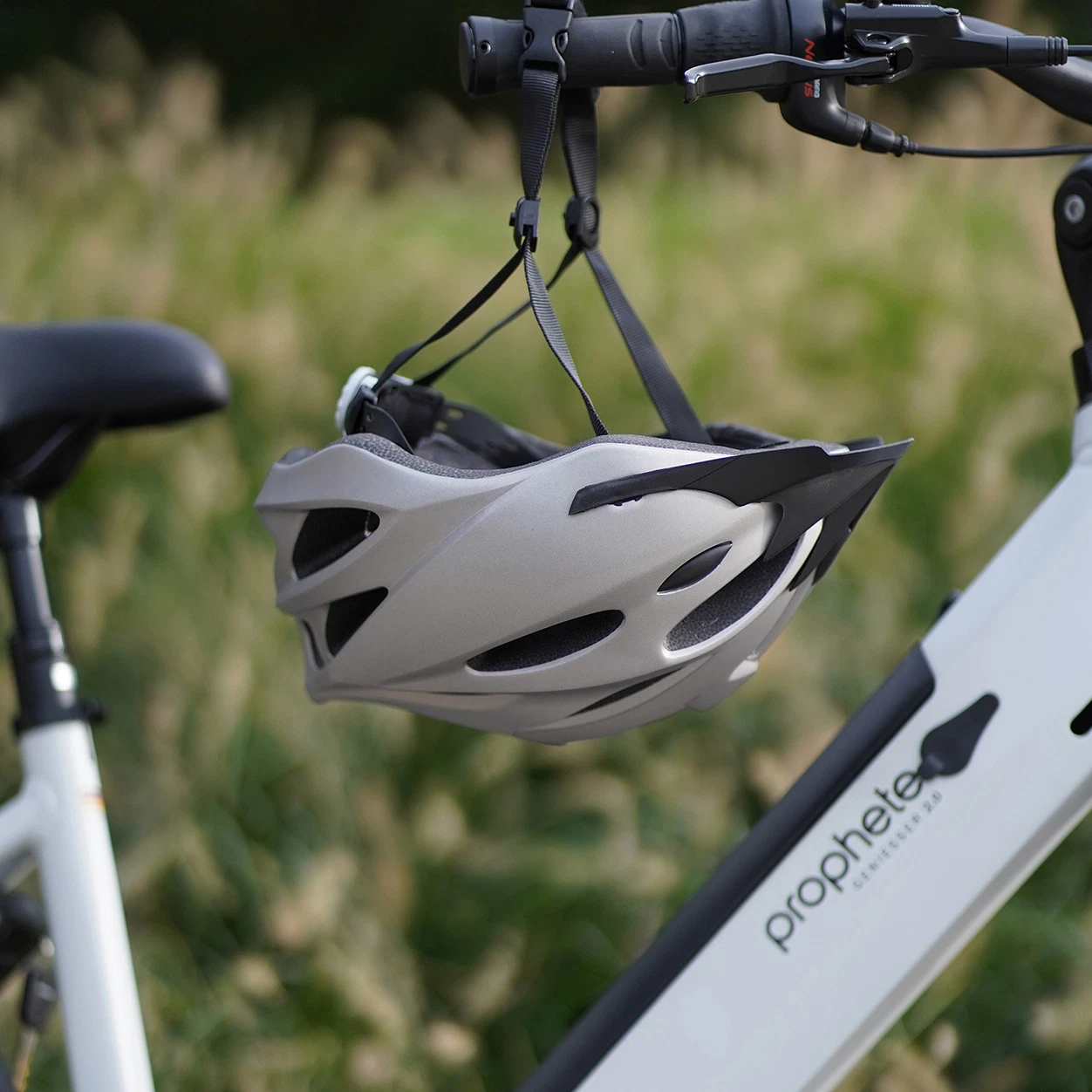 Fahrradhelm silver