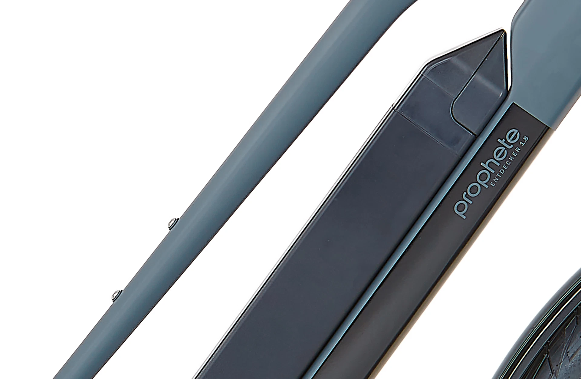 Bildausschnitt Detailansicht Akku am Unterrohr vor weißem Hintergrund