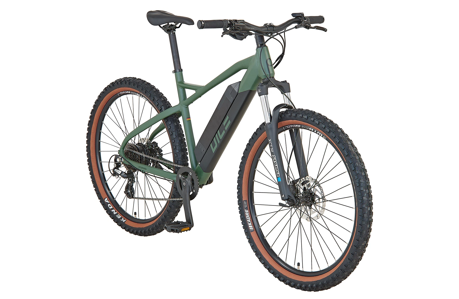 Vollansicht schräg eines Prophete E-MTB mit leistungsstarkem Akku, breiten Kenda-Reifen und federgabel - ideal für Offroad-Touren und anspruchsvolles Gelände 