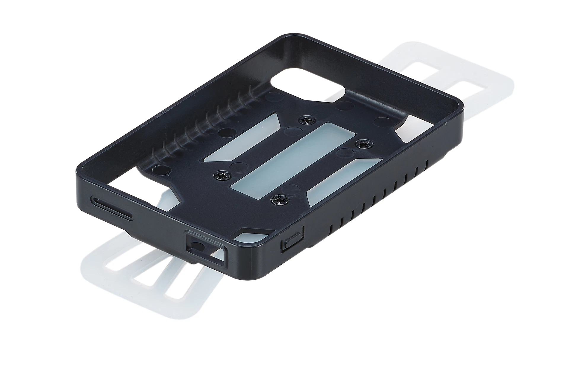 Smartphone Halterung mit Befestigung - Ansicht diagonal auf weißem Grund