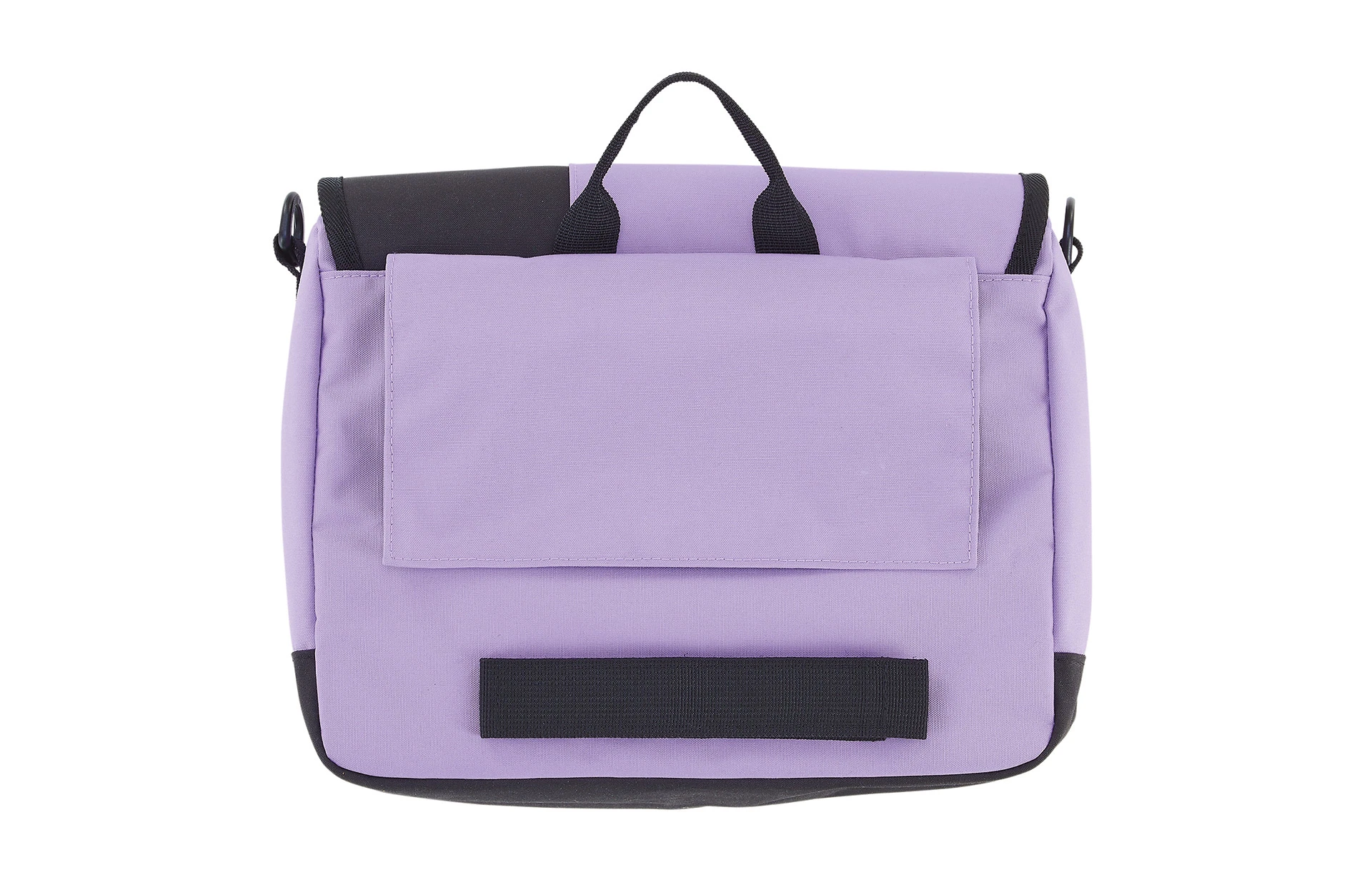 Vollansicht Rückseite Packtasche in lila mit schwarzen Applikationen vor weißem Hintergrund